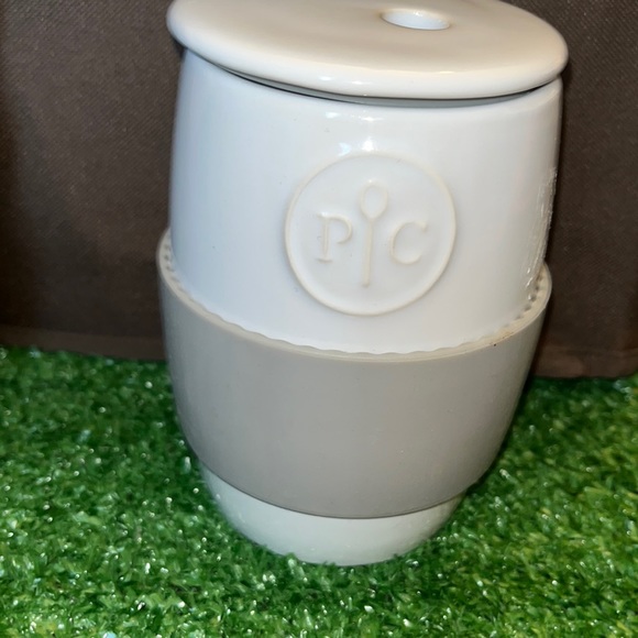 Pampered Chef Ceramic Egg Cooker With Lid - Picture 1 of 1